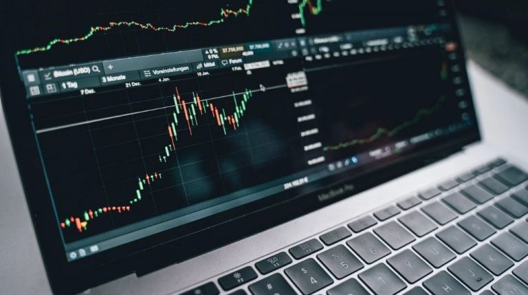 Learning about Tableau Certification Exam – Follow me around