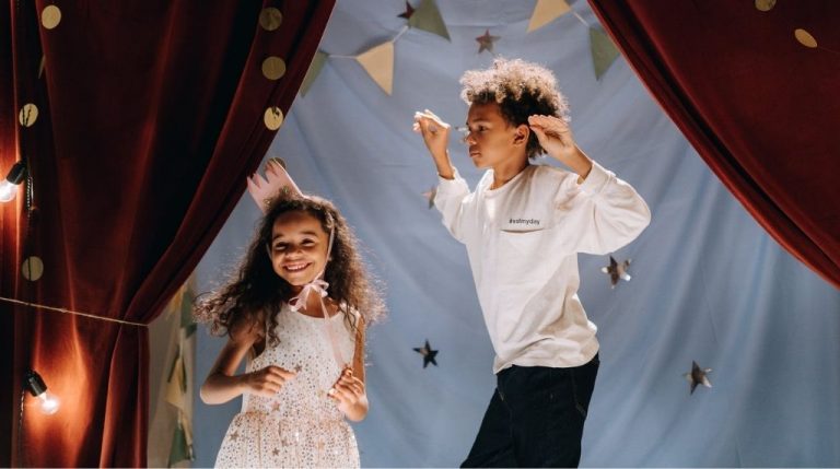 15 Best Acting Classes & Training Courses 2023 [Updated]