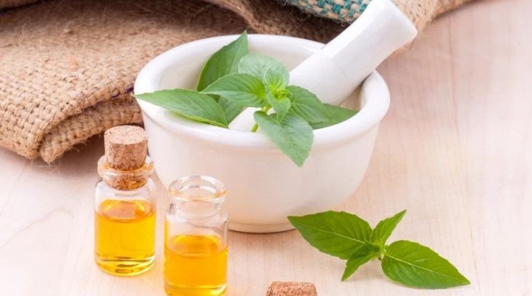 Best Aromatherapy Courses & Training Classes