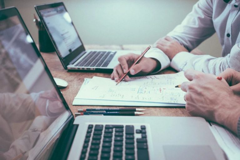 Pros And Cons Of Using AI In Education For Teachers And Schools