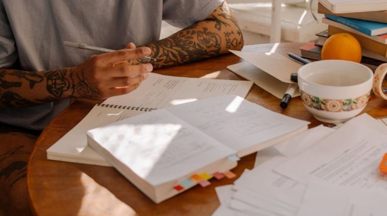 How to Crack SAT Exam? Best Tips & Strategies