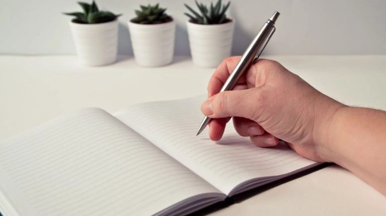 10 Best Handwriting Courses & Classes 2025 [Updated]