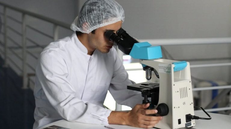 Medical Technologist Jobs Key Skills in 2023 [Updated]