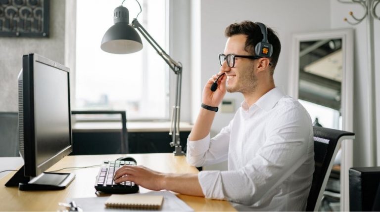 Top Paying IT Support Jobs and Desired Skills 2025 [Updated]