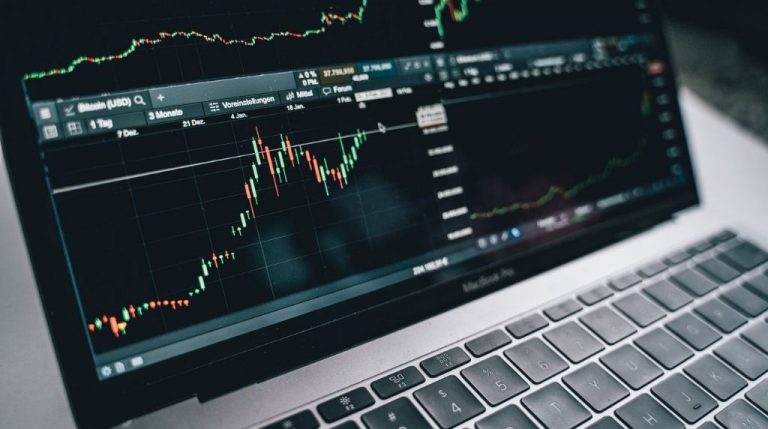 10 Best Excel Data Analysis Courses & Classes
