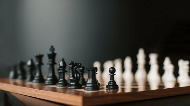 Learn To Play Chess: Best Chess Courses 2025 [Updated]
