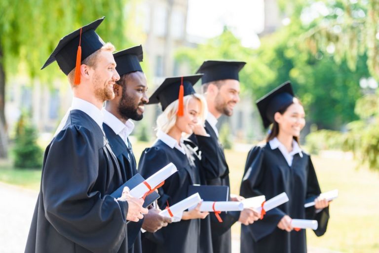 Why Go to College with Undergraduate Student Loans