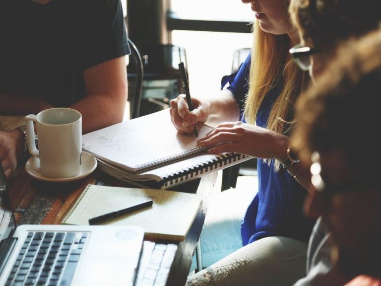 Working Overseas: Why Relocating for Work is Great for Your Career