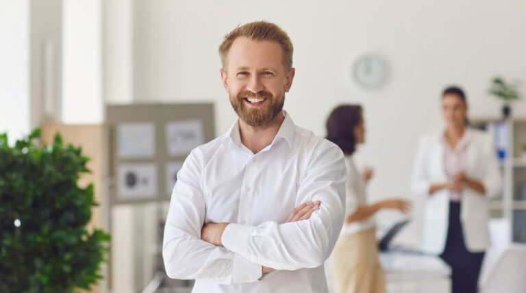 Who is a Career Coach: Key Skills, Responsibilities, Salary