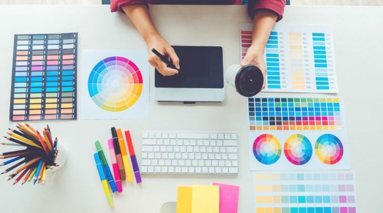 Graphic Designer: Key Responsibilities, Skills and Salary