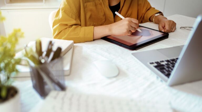 Top 10 Instructional Designer Software Tools 2025